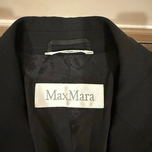 Max Mara wool blend black drapey wrap blazer size 42 EU/US size 6 - Picture 3 of 13